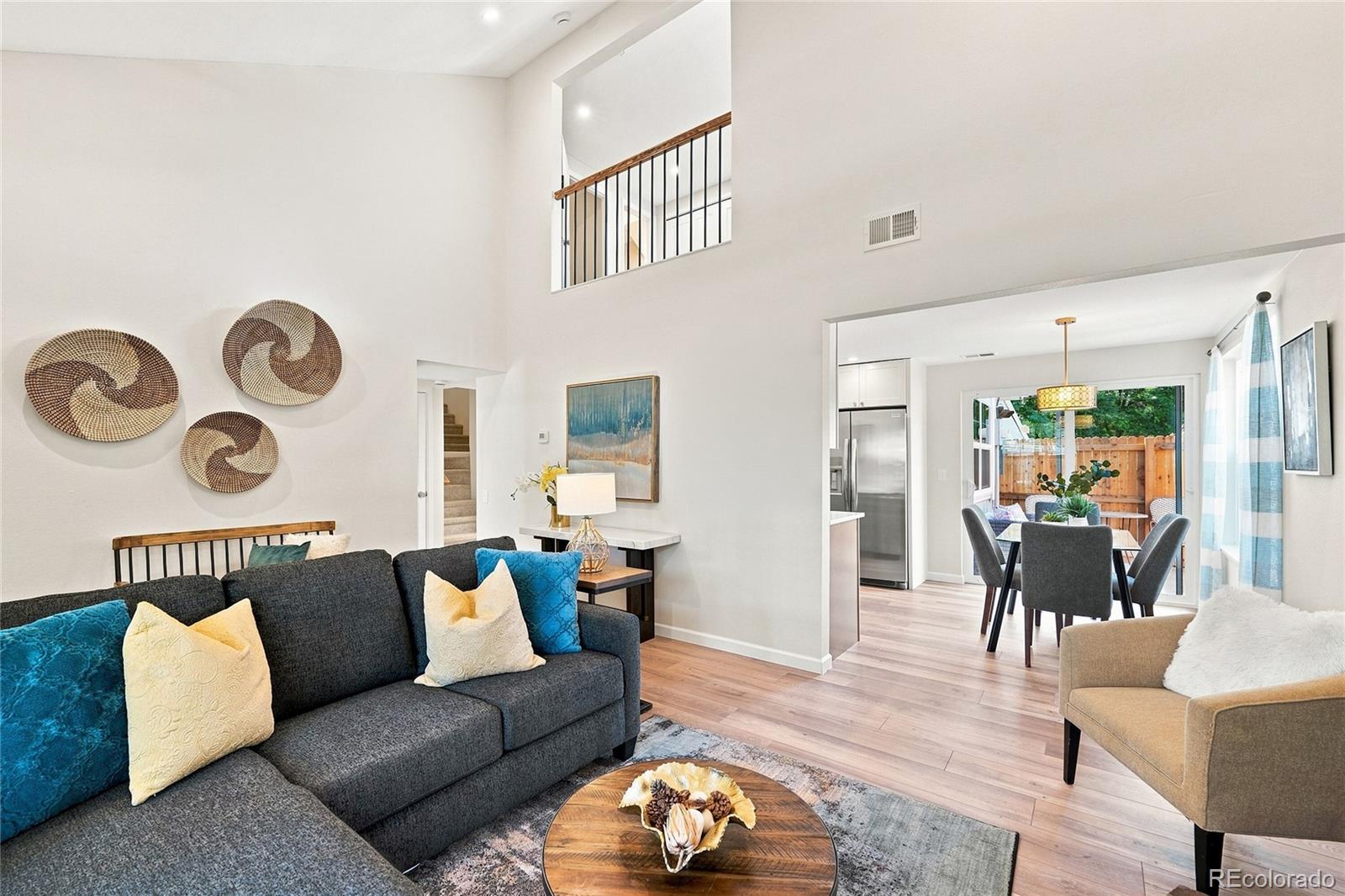7011 S Knolls Way, Centennial, CO 80122 photo