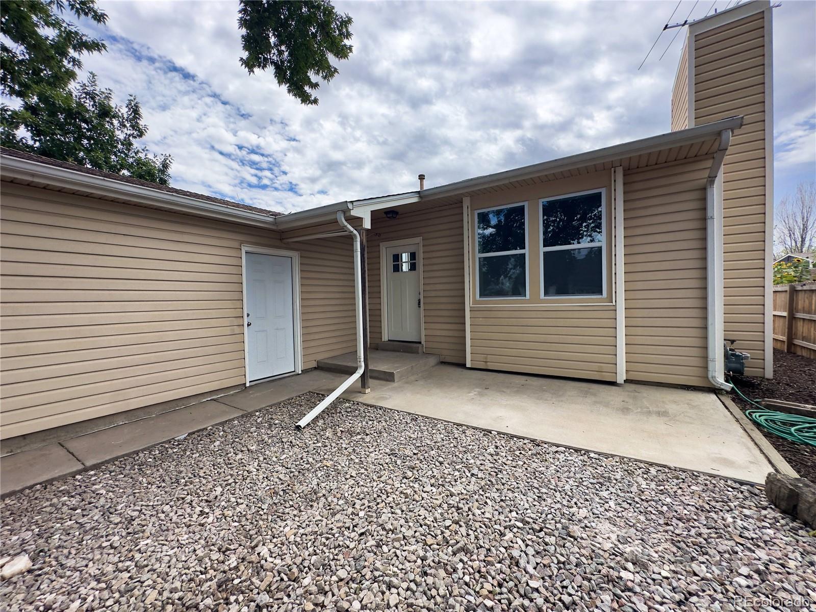 5128 Columbus Way, Denver, CO 80239 photo