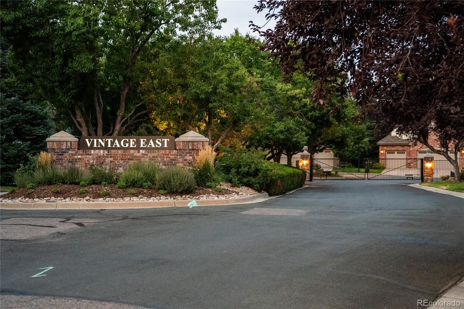 6357 S Jamaica Ct, Greenwood Village, CO 80111 photo