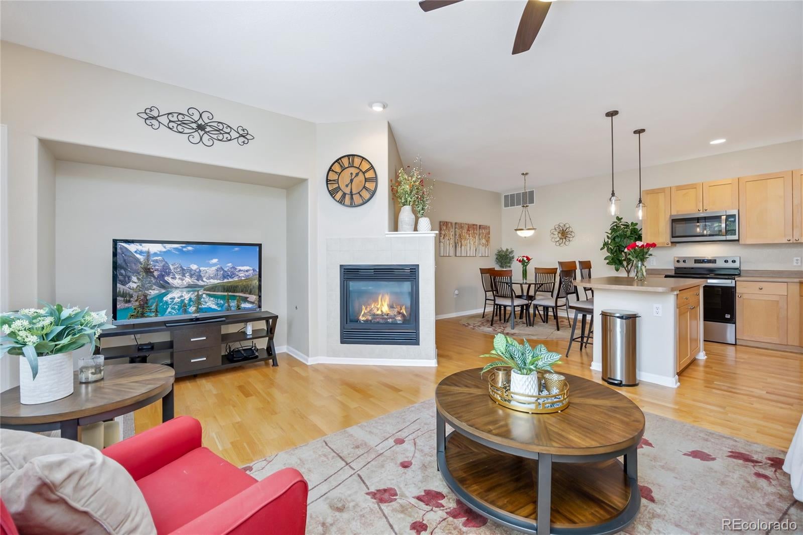 8547 Gold Peak Dr, Highlands Ranch, CO 80130 photo