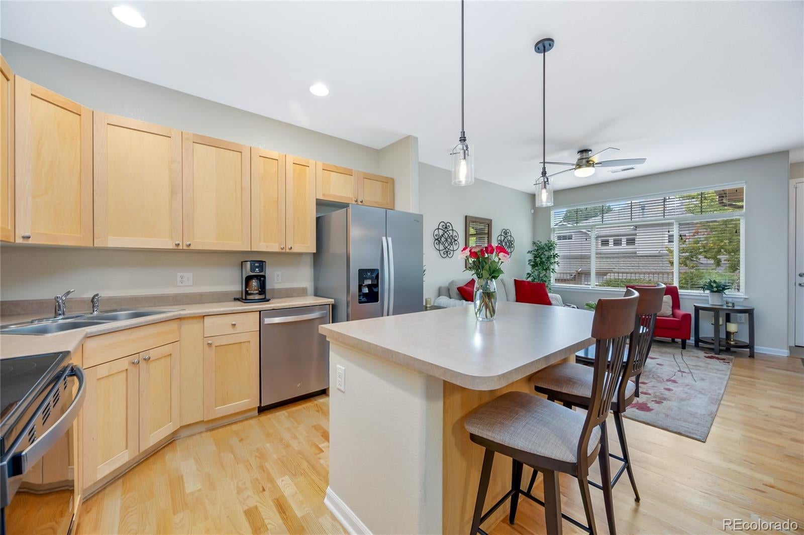 8547 Gold Peak Dr, Highlands Ranch, CO 80130 photo