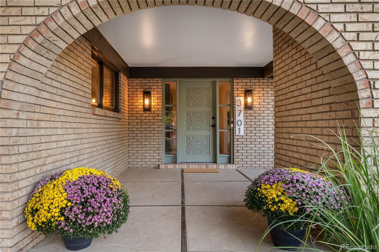 3701 S Peach Way, Denver, CO 80237 photo