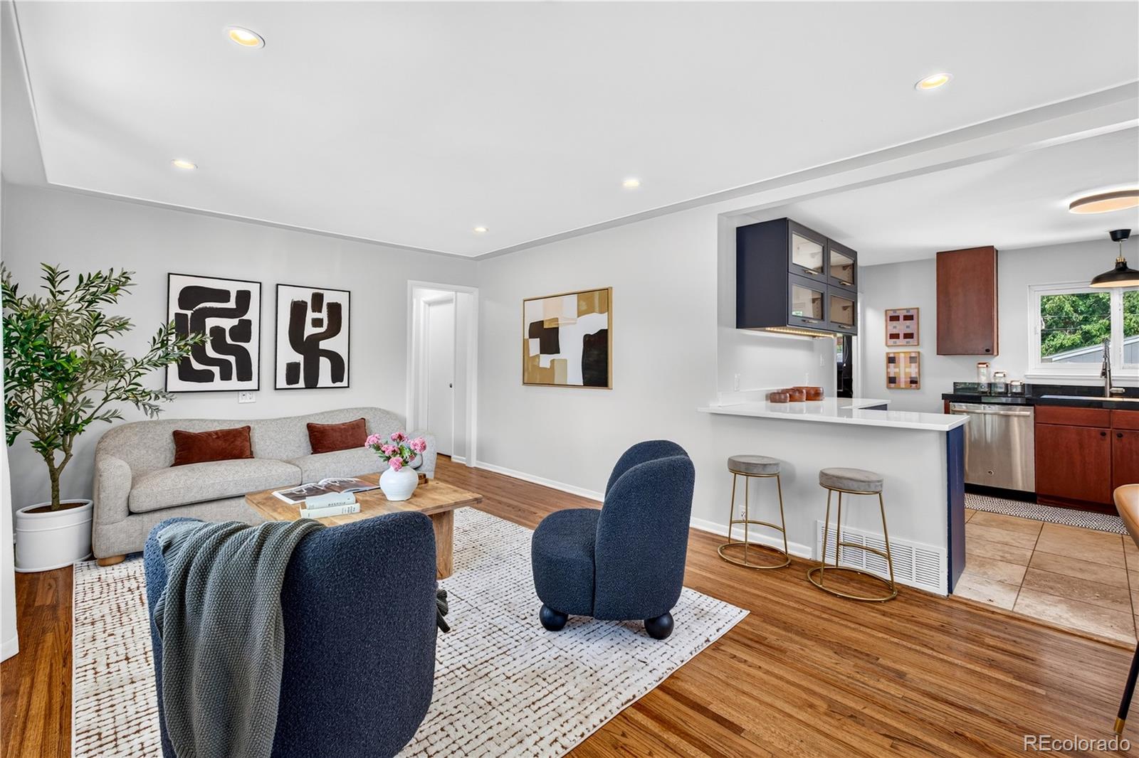 5261 E Asbury Ave, Denver, CO 80222 photo