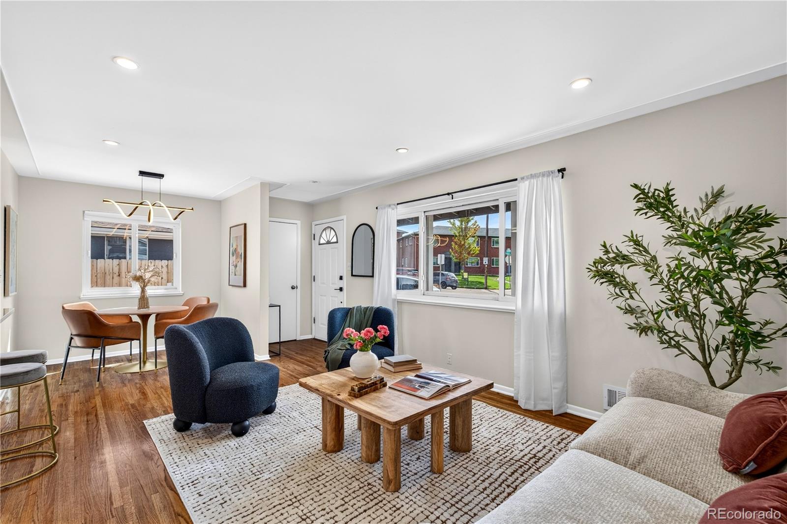 5261 E Asbury Ave, Denver, CO 80222 photo