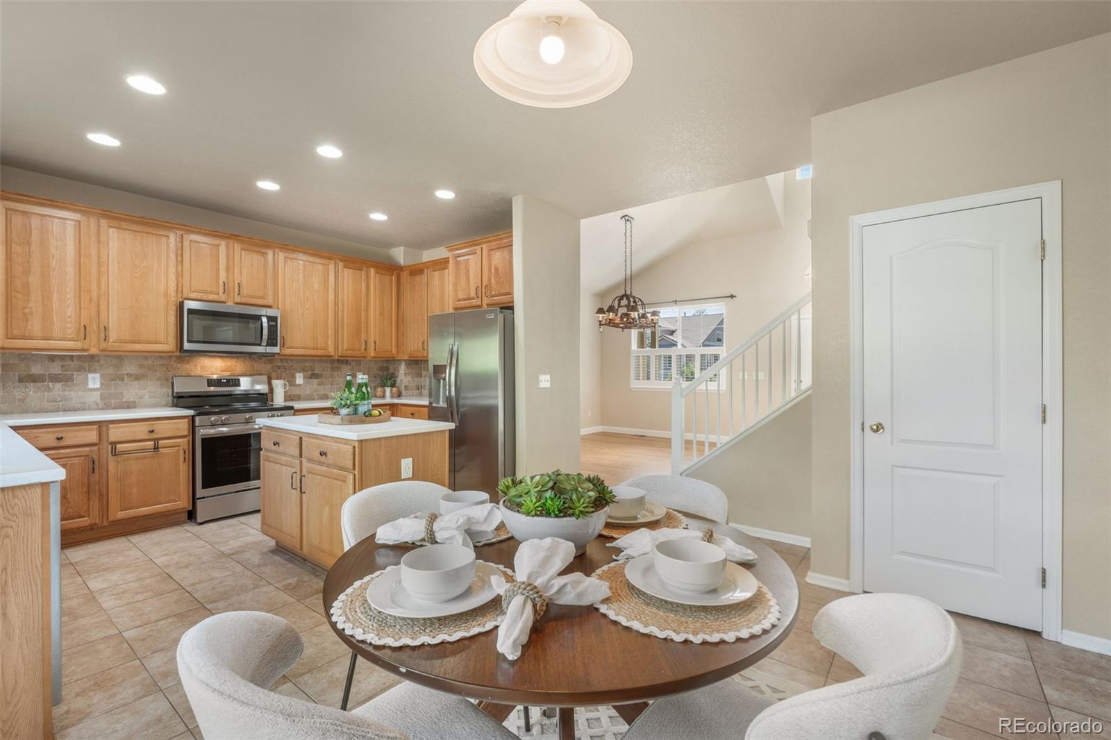 566 Springvale Rd, Castle Rock, CO 80104 photo