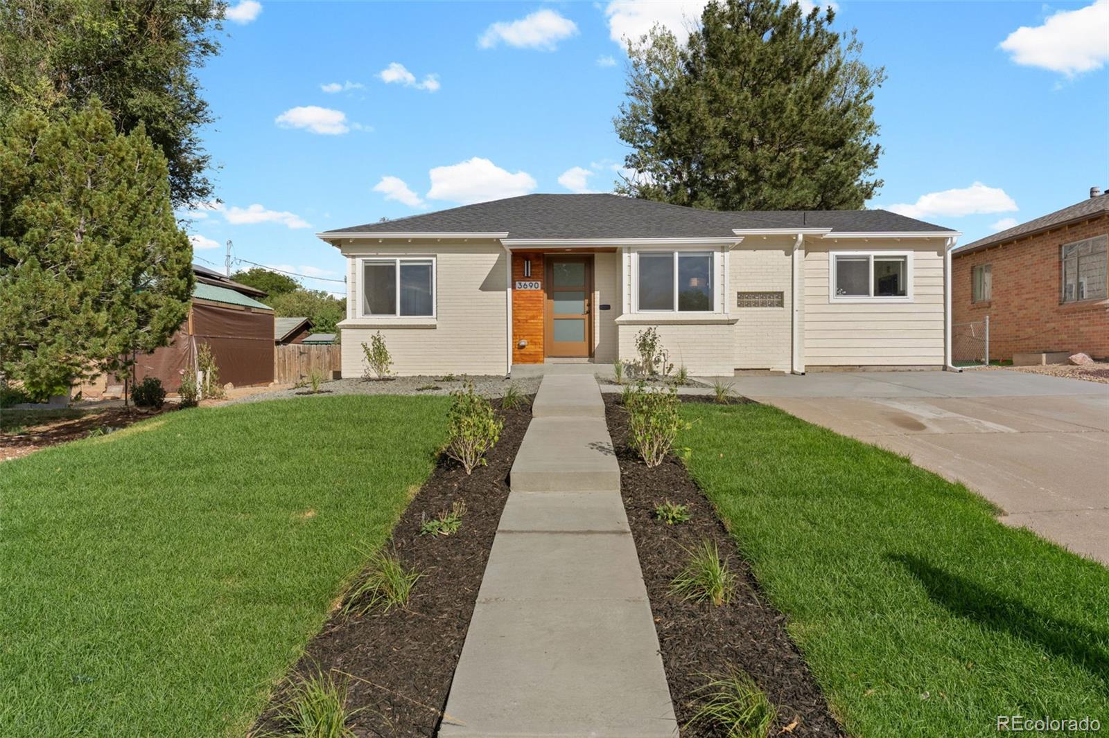 3690 Newport St, Denver, CO 80207 photo