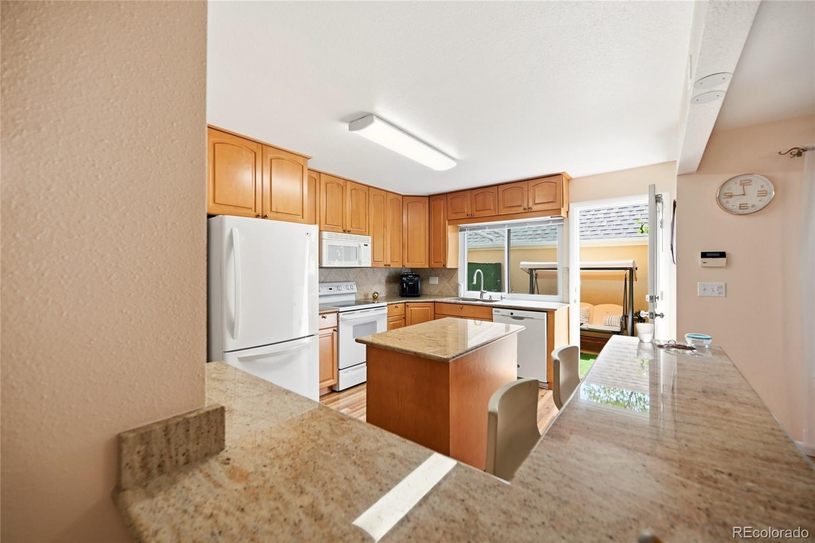 2858 S Vaughn Way, Aurora, CO 80014 photo