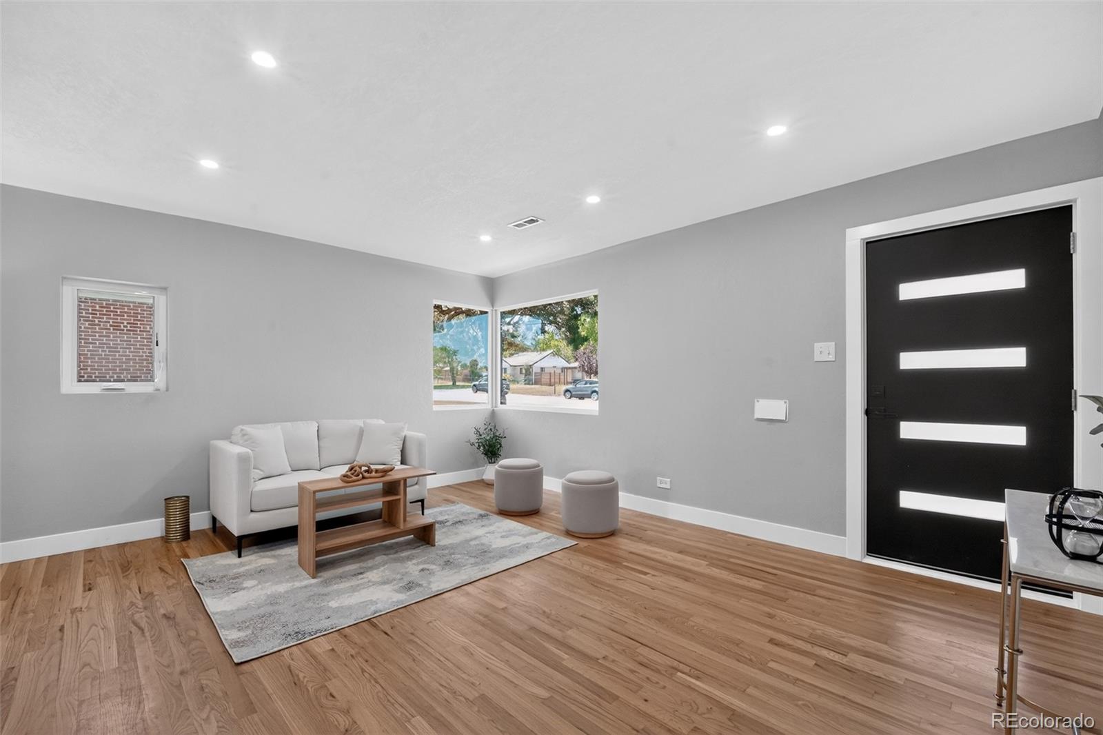 3048 N Adams St, Denver, CO 80205 photo