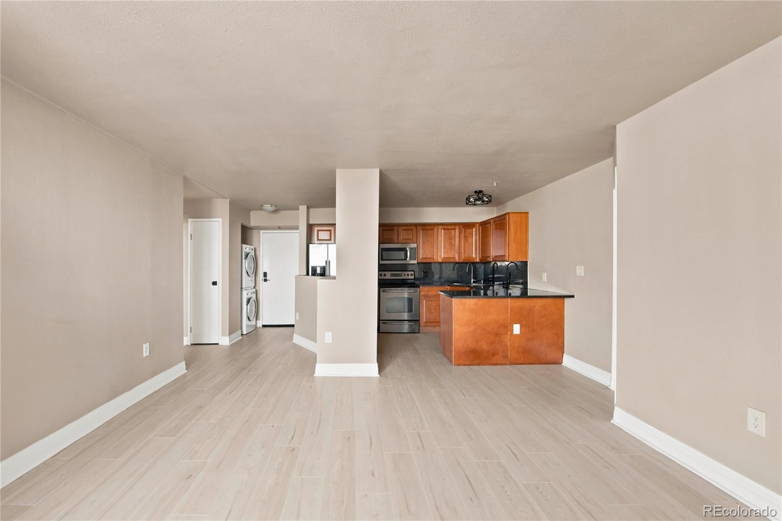 601 W 11 Ave #901, Denver, CO 80204 photo