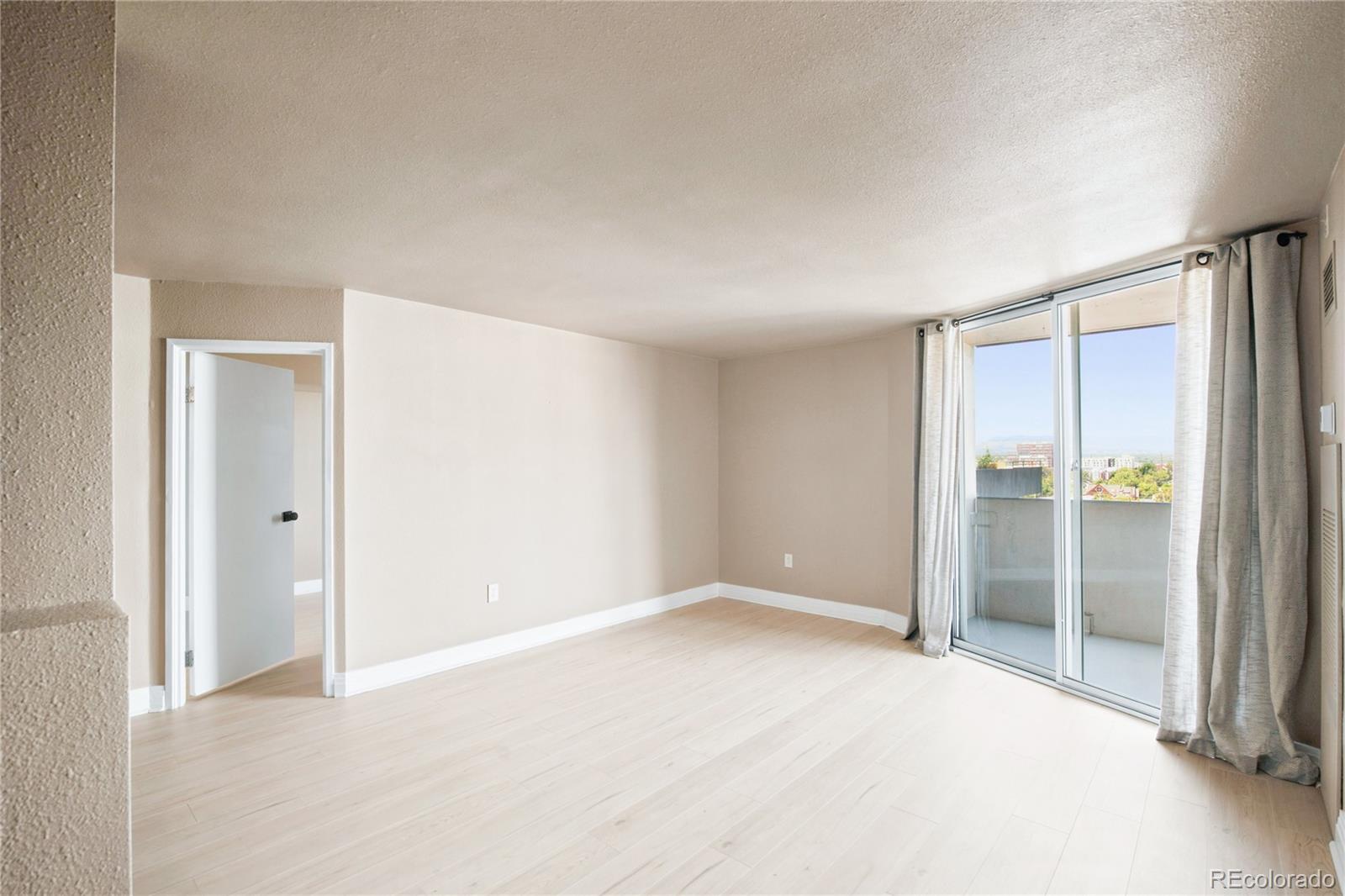 601 W 11 Ave #901, Denver, CO 80204 photo