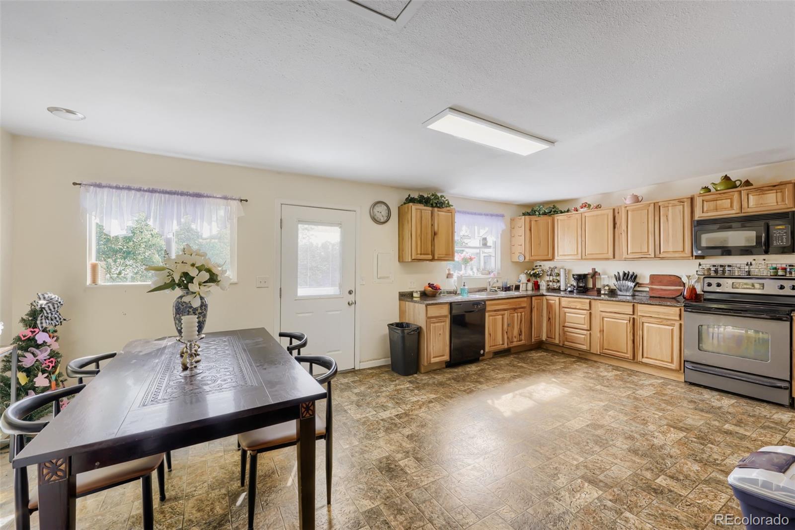 1133 Livingston Ave, Colorado Springs, CO 80906 photo