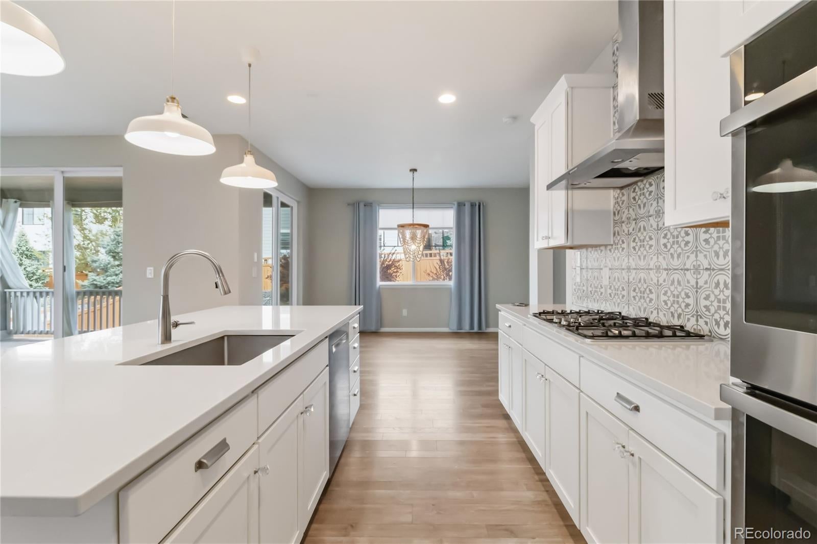 1570 Gentle Rain Dr, Castle Rock, CO 80109 photo
