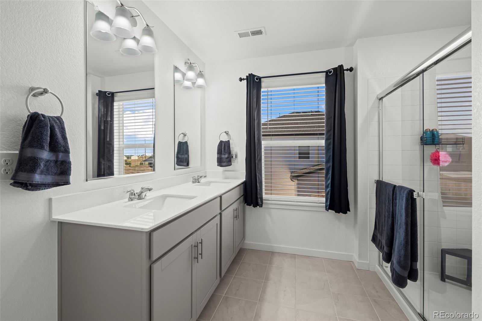 13489 Valentia Pl, Brighton, CO 80602 photo