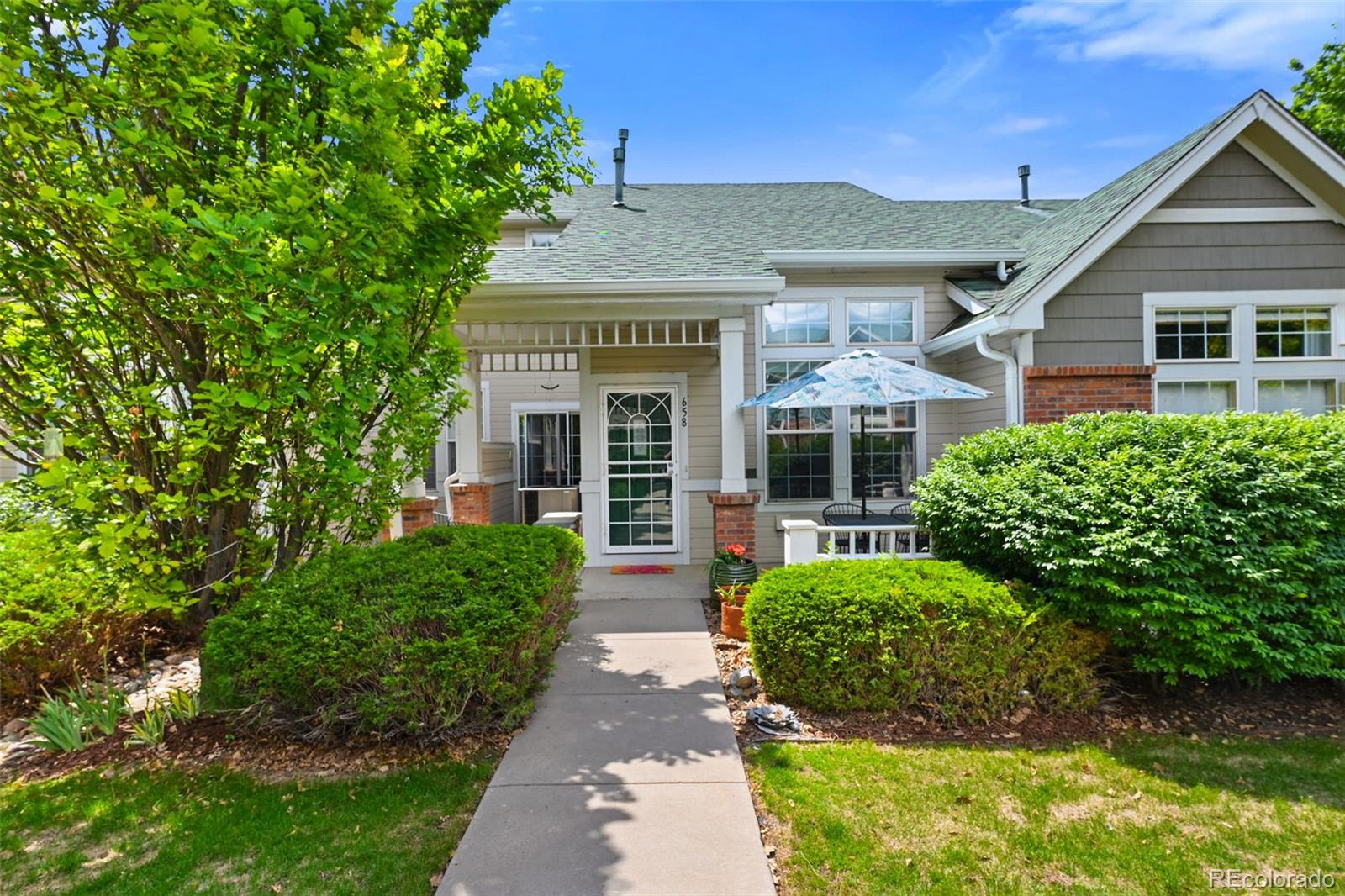 658 S Yarrow St, Lakewood, CO 80226 photo