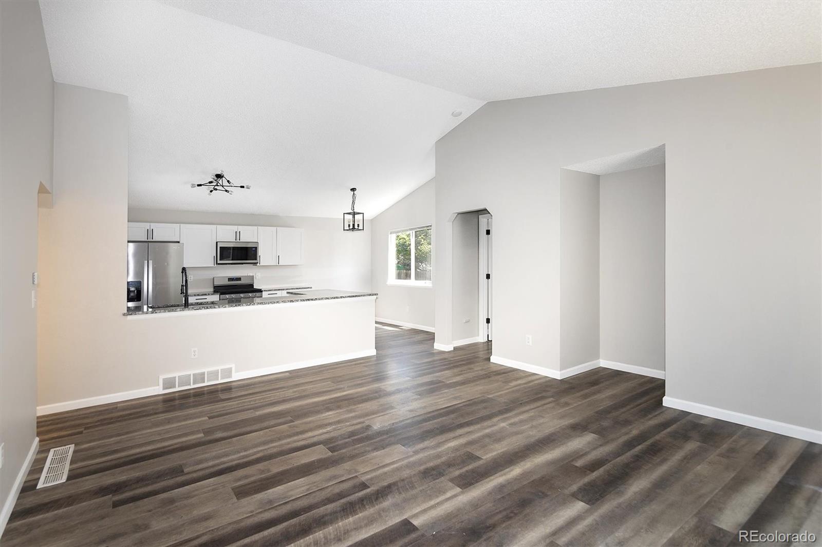2320 E Cherrywood Dr, Lafayette, CO 80026 photo