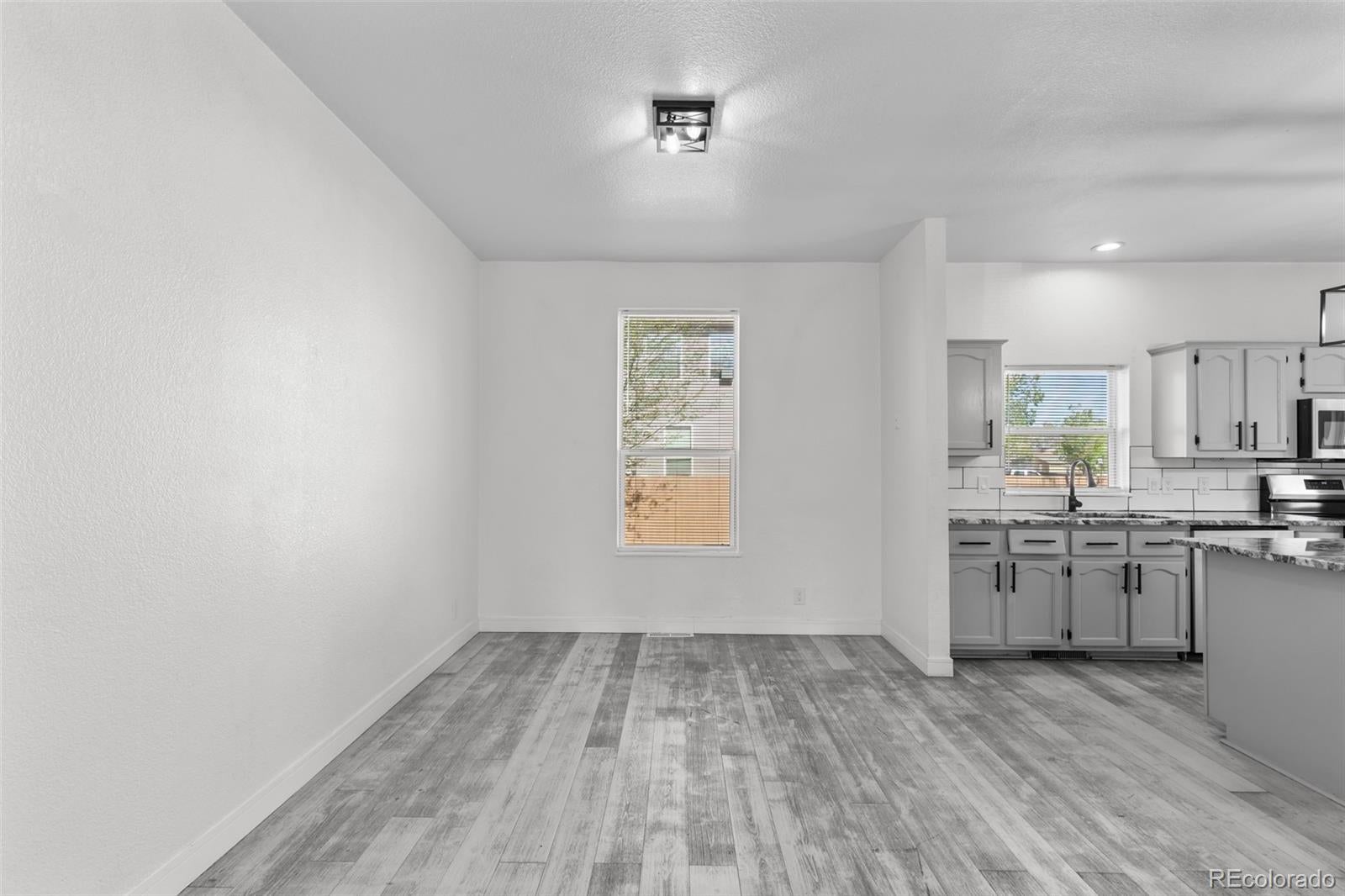 6950 Newport St, Commerce City, CO 80022 photo