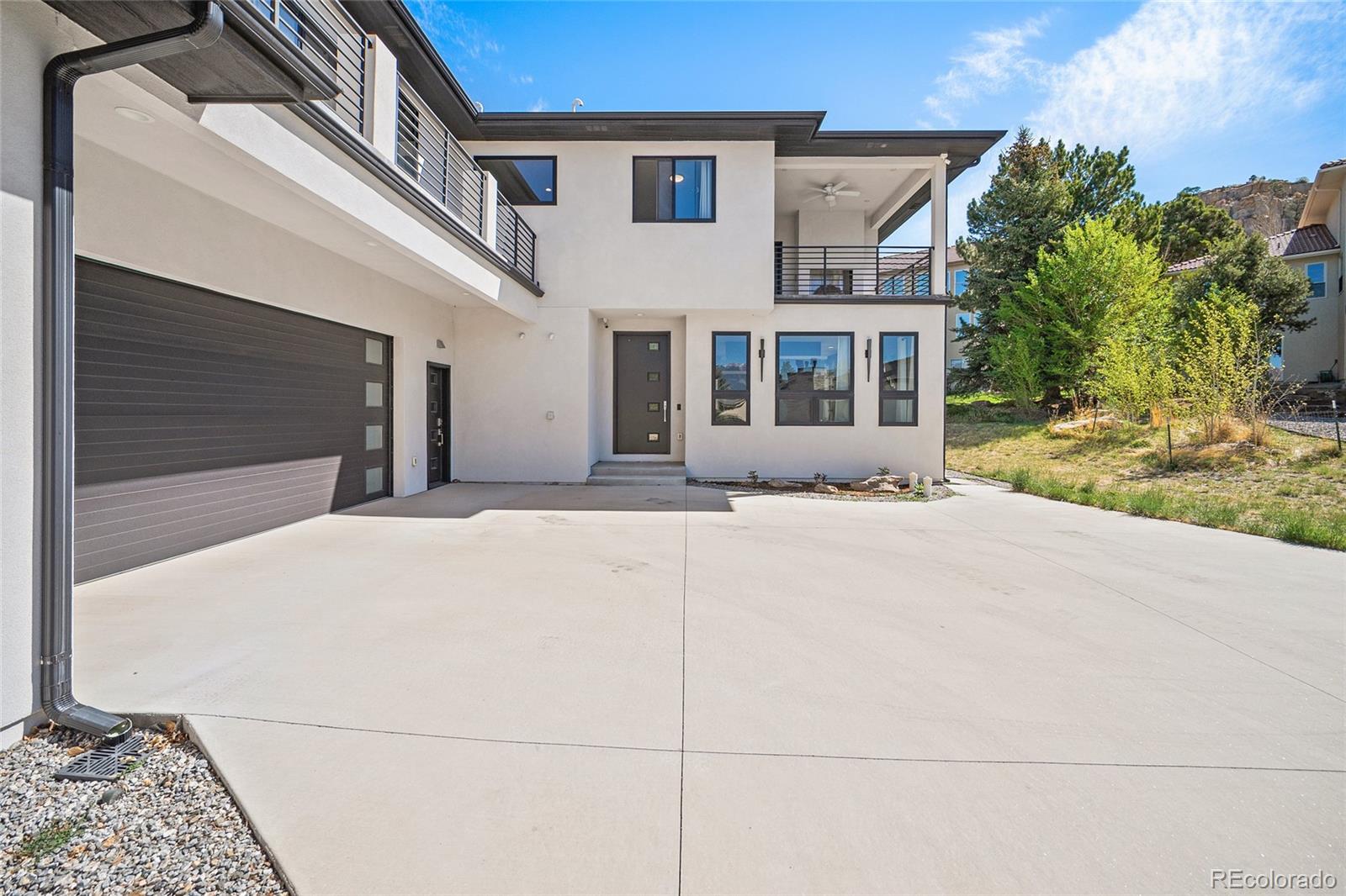3425 Palmer Hill Ct, Colorado Springs, CO 80907 photo
