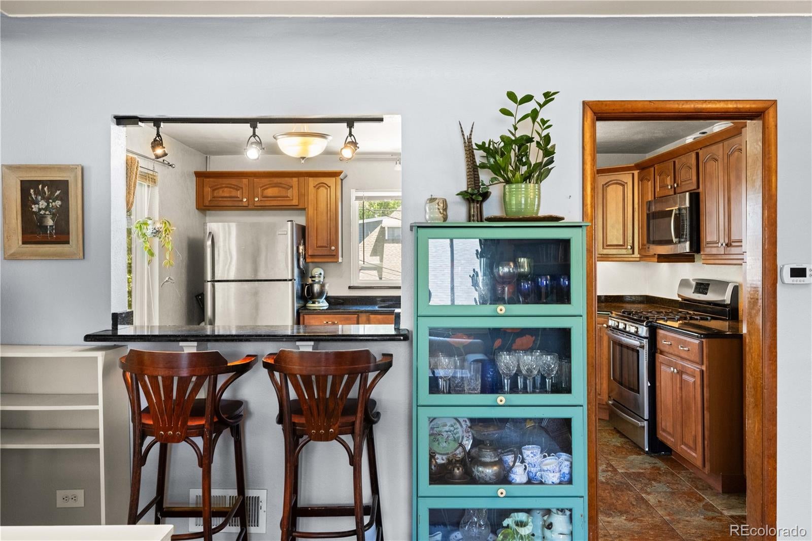 468 S Sherman St, Denver, CO 80209 photo