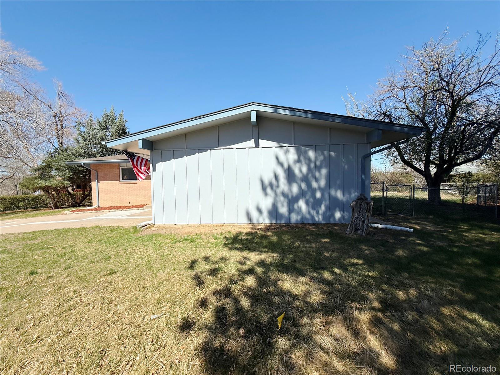 5674 W Chestnut Ave, Littleton, CO 80128 photo