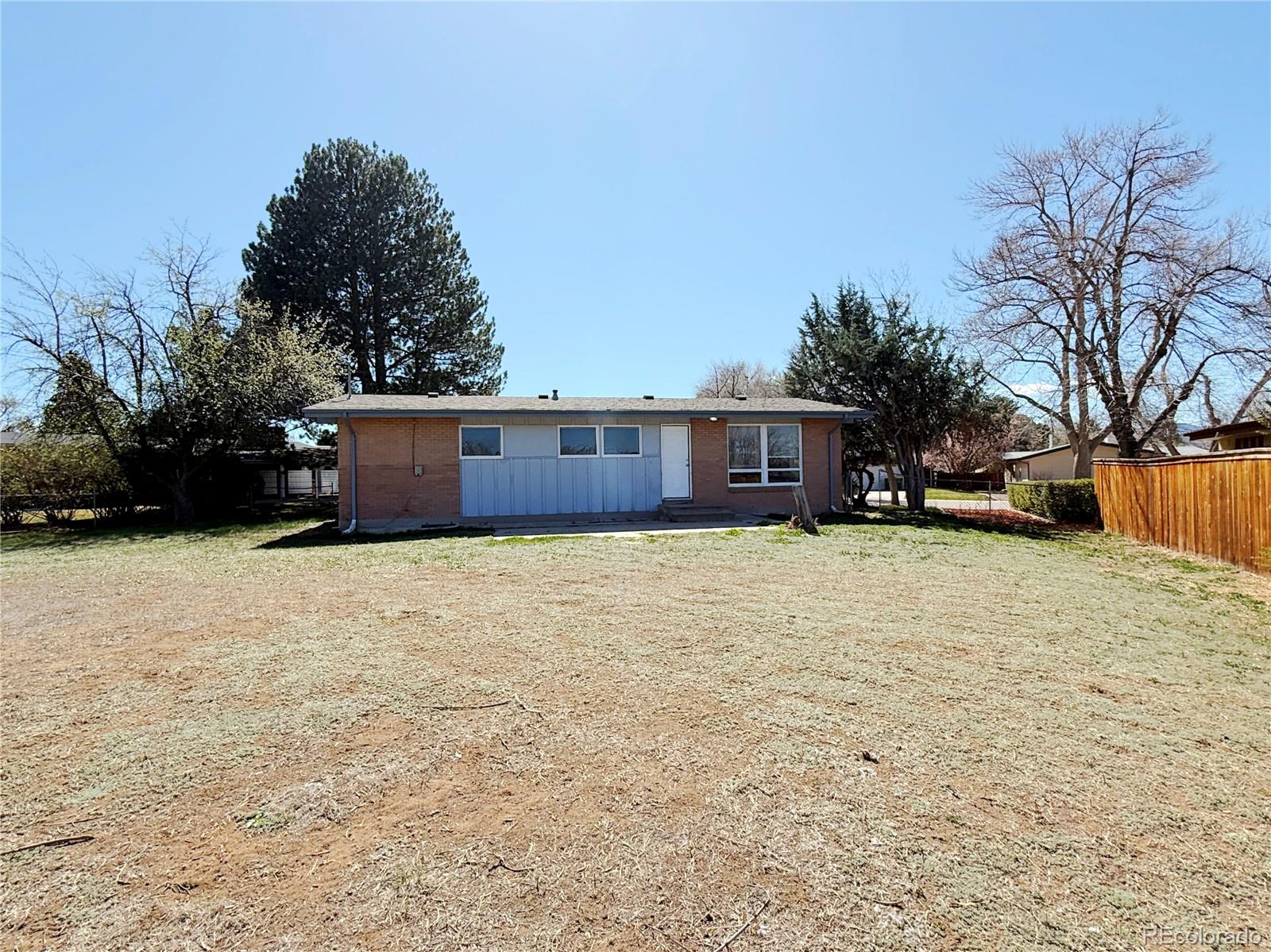 5674 W Chestnut Ave, Littleton, CO 80128 photo