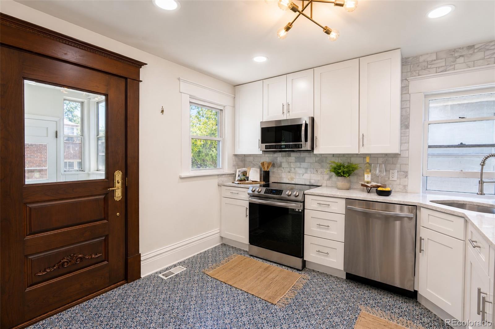 458 N Downing St, Denver, CO 80218 photo