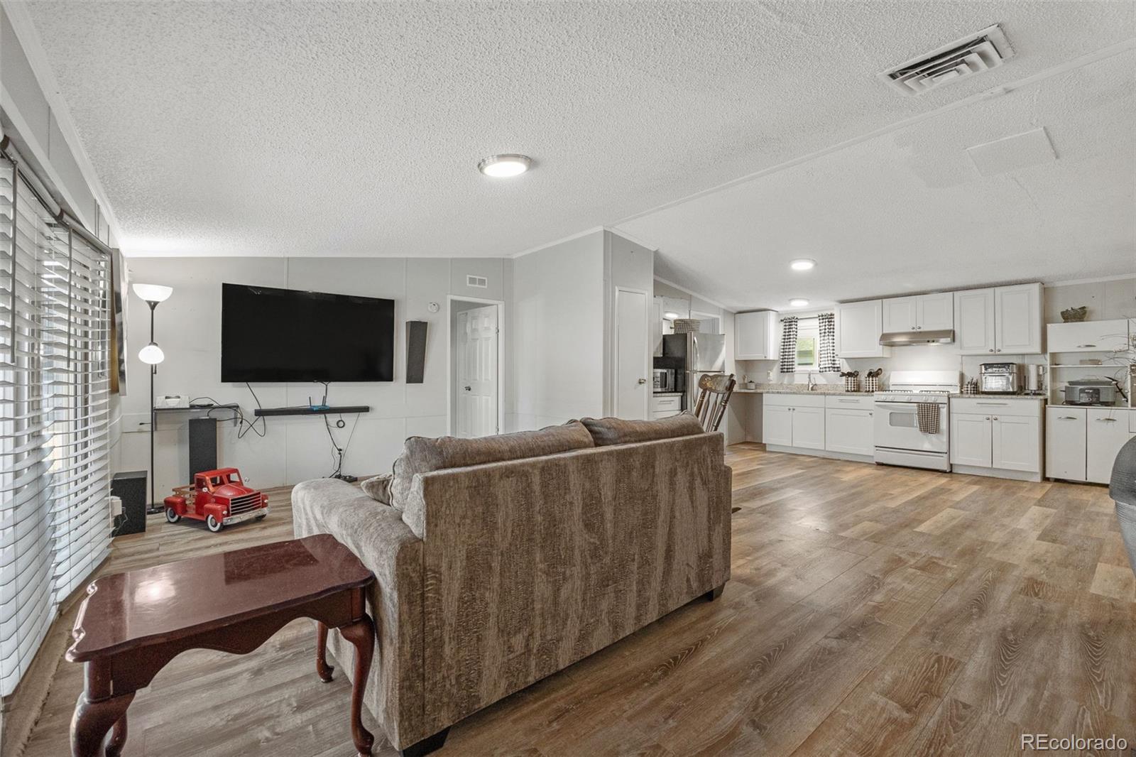 9124 Fontaine St, Federal Heights, CO 80260 photo