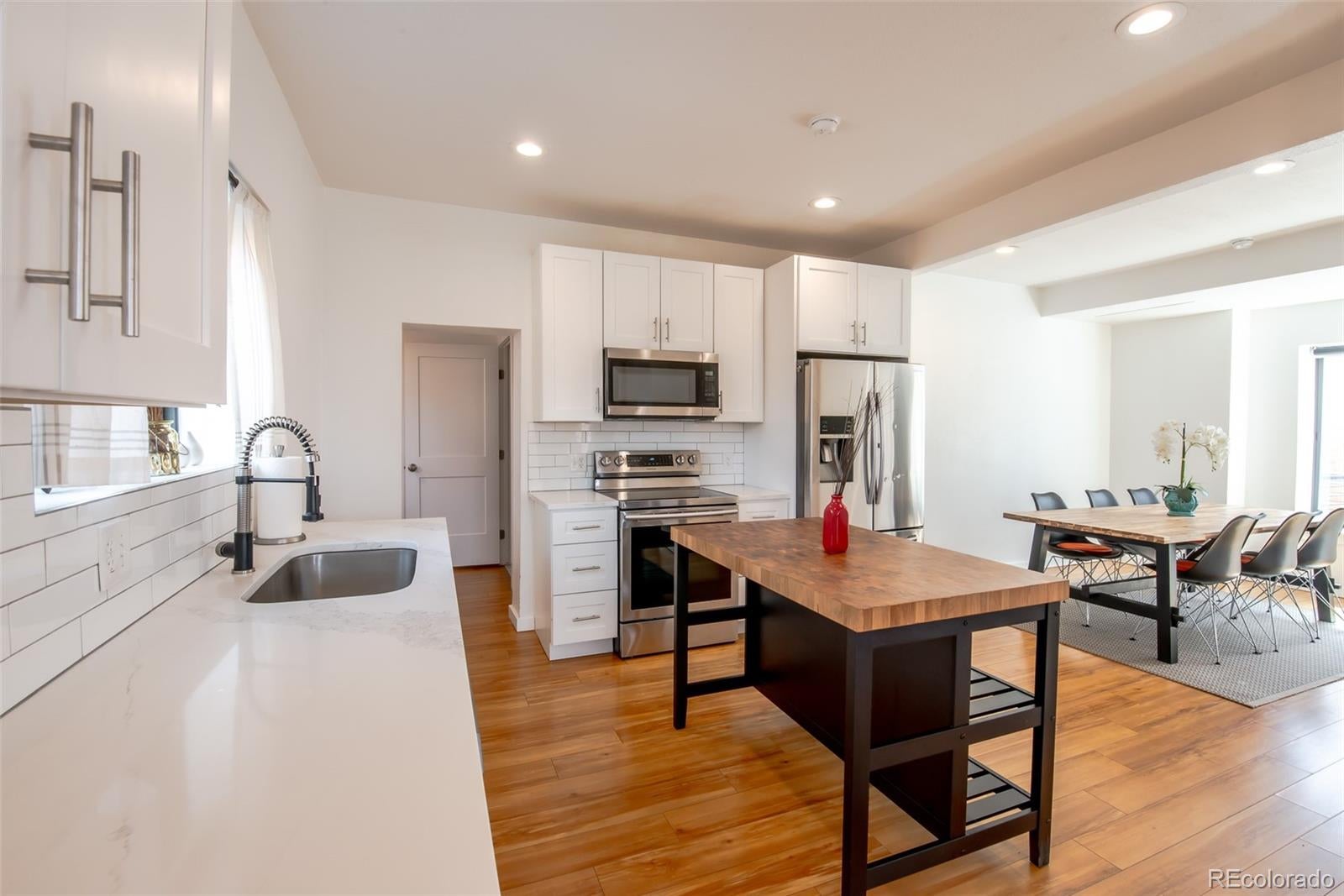 2454 Irving St, Denver, CO 80211 photo
