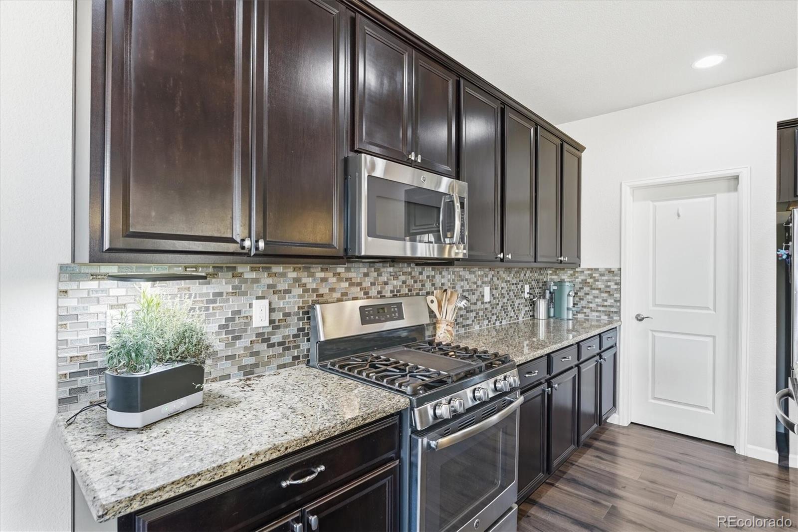 3308 Riverwood Way, Castle Rock, CO 80109 photo