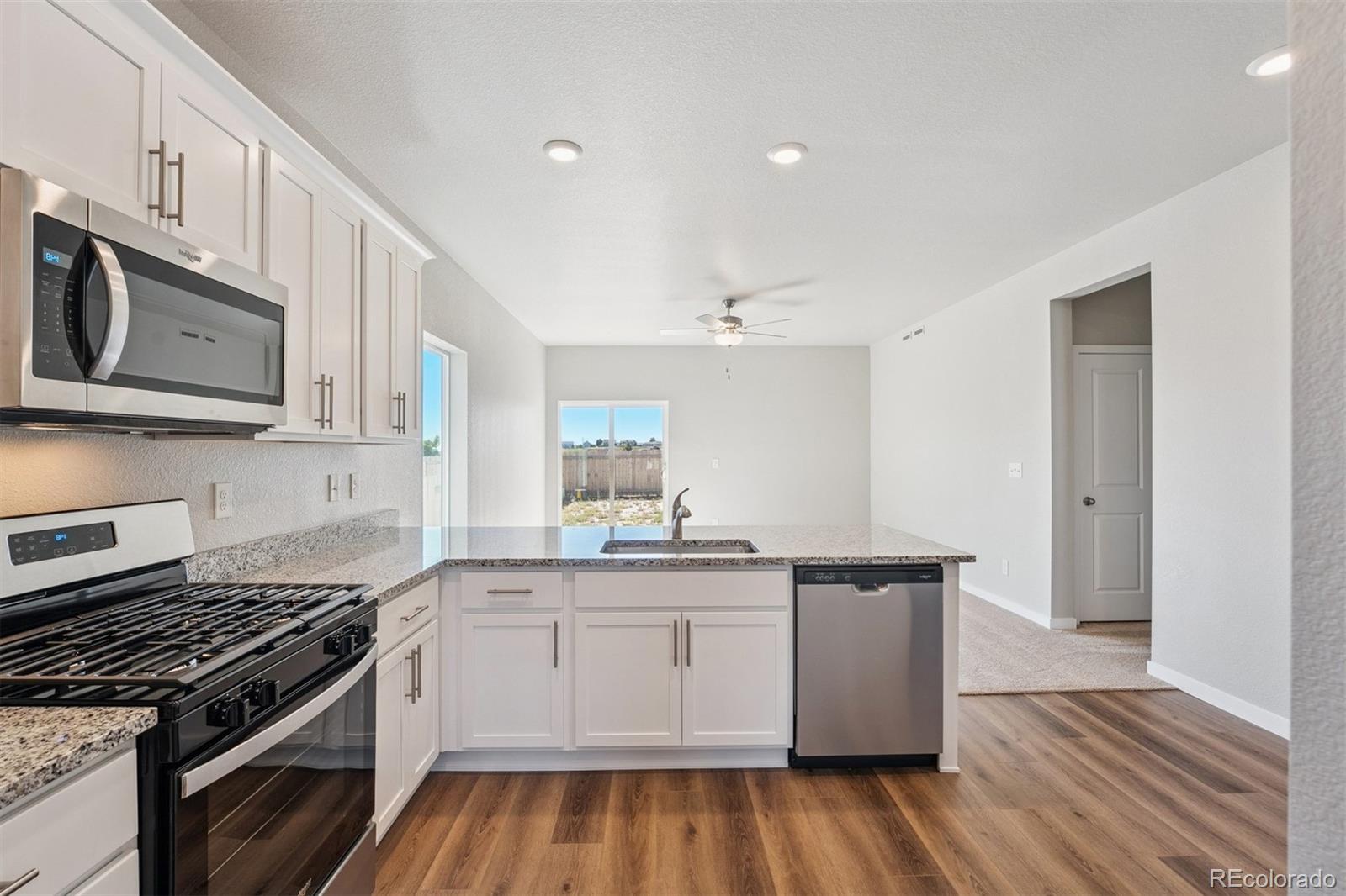 9361 Truckee Ct, Commerce City, CO 80022 photo