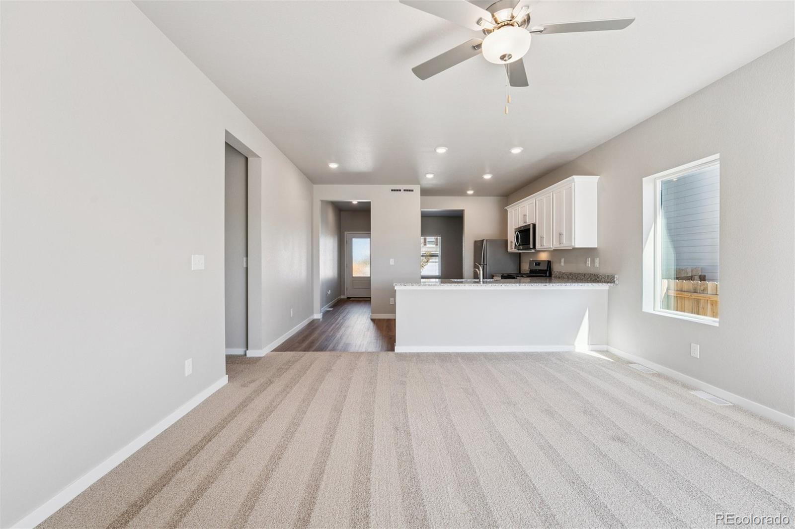 9361 Truckee Ct, Commerce City, CO 80022 photo