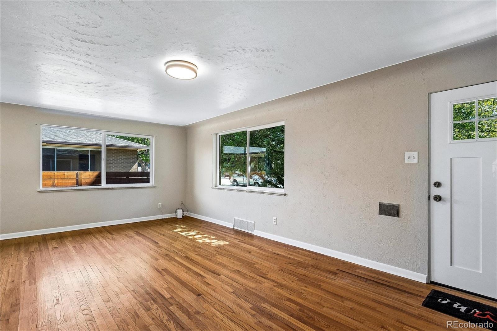 323 Irving St, Denver, CO 80219 photo