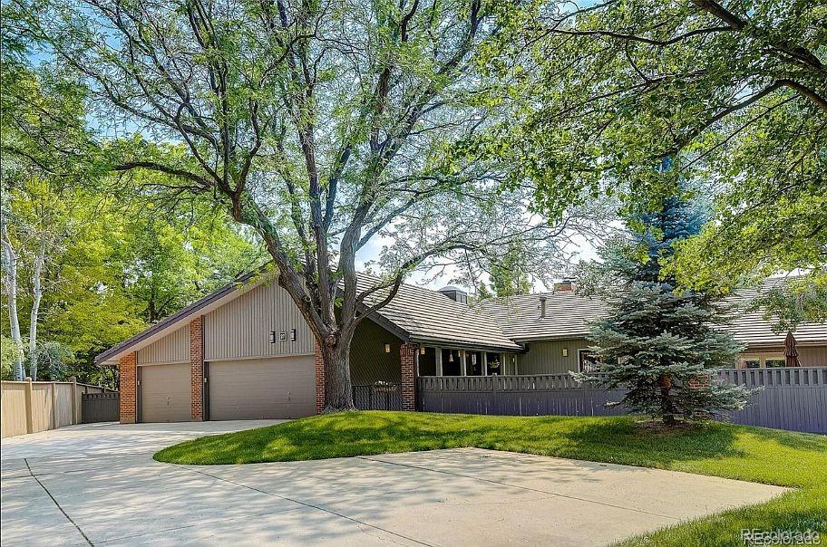 27 Beacon Hill Ln, Greenwood Village, CO 80111 photo