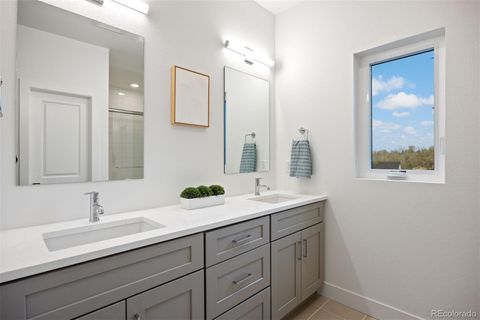 Townhouse in Arvada CO 8400 W 52nd Avenue 17.jpg