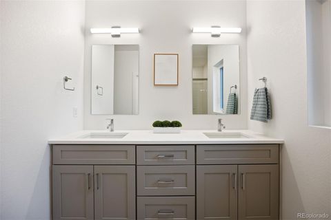 Townhouse in Arvada CO 8400 W 52nd Avenue 15.jpg