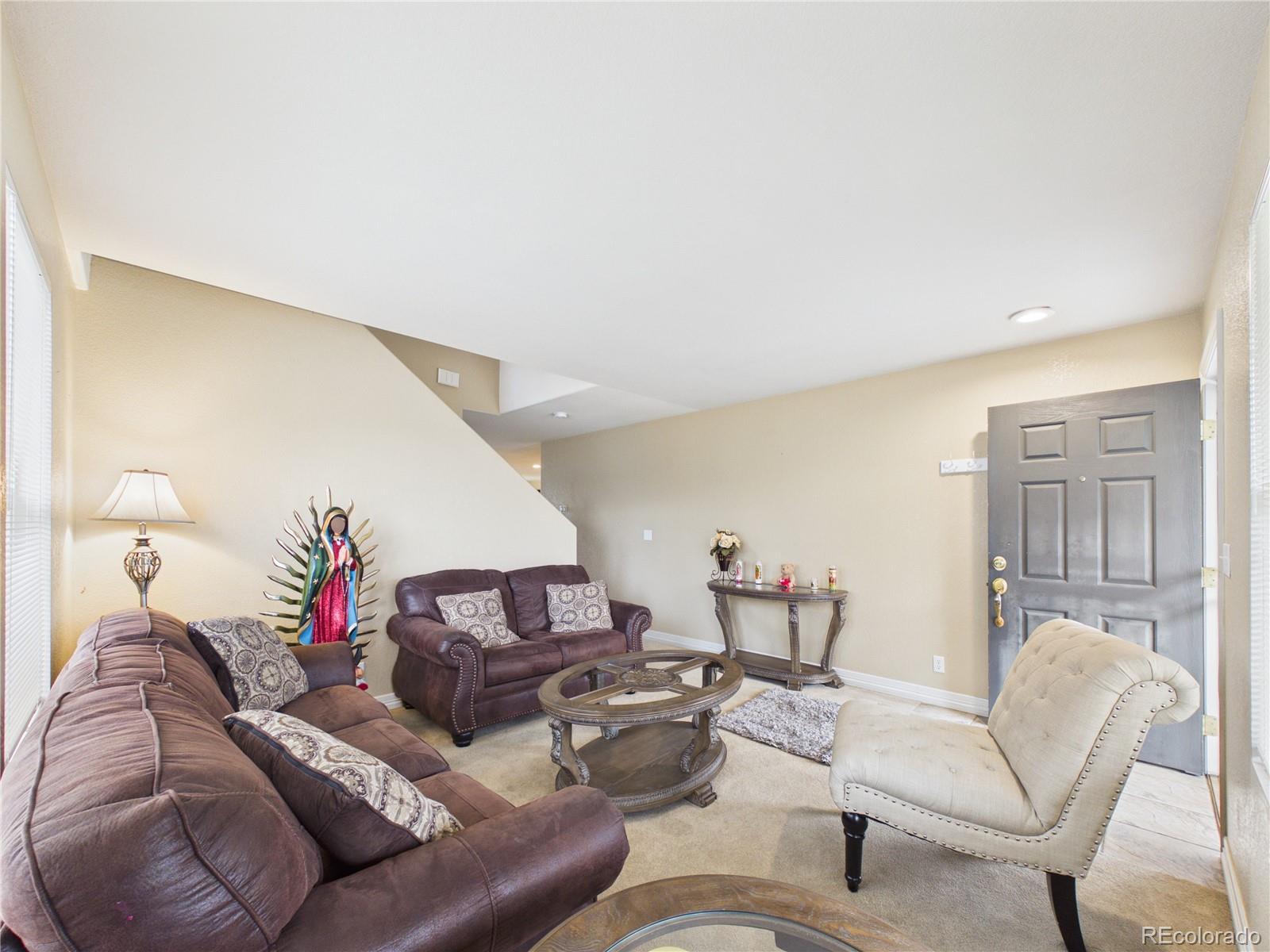 5560 Lewiston St, Denver, CO 80239 photo