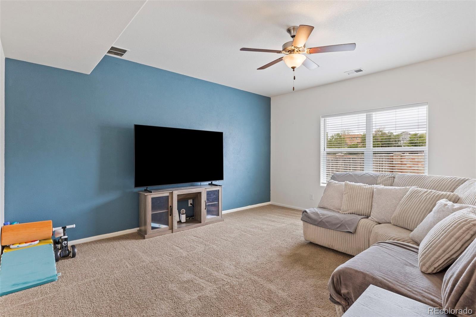 6206 Meadowbank Ln, Colorado Springs, CO 80925 photo