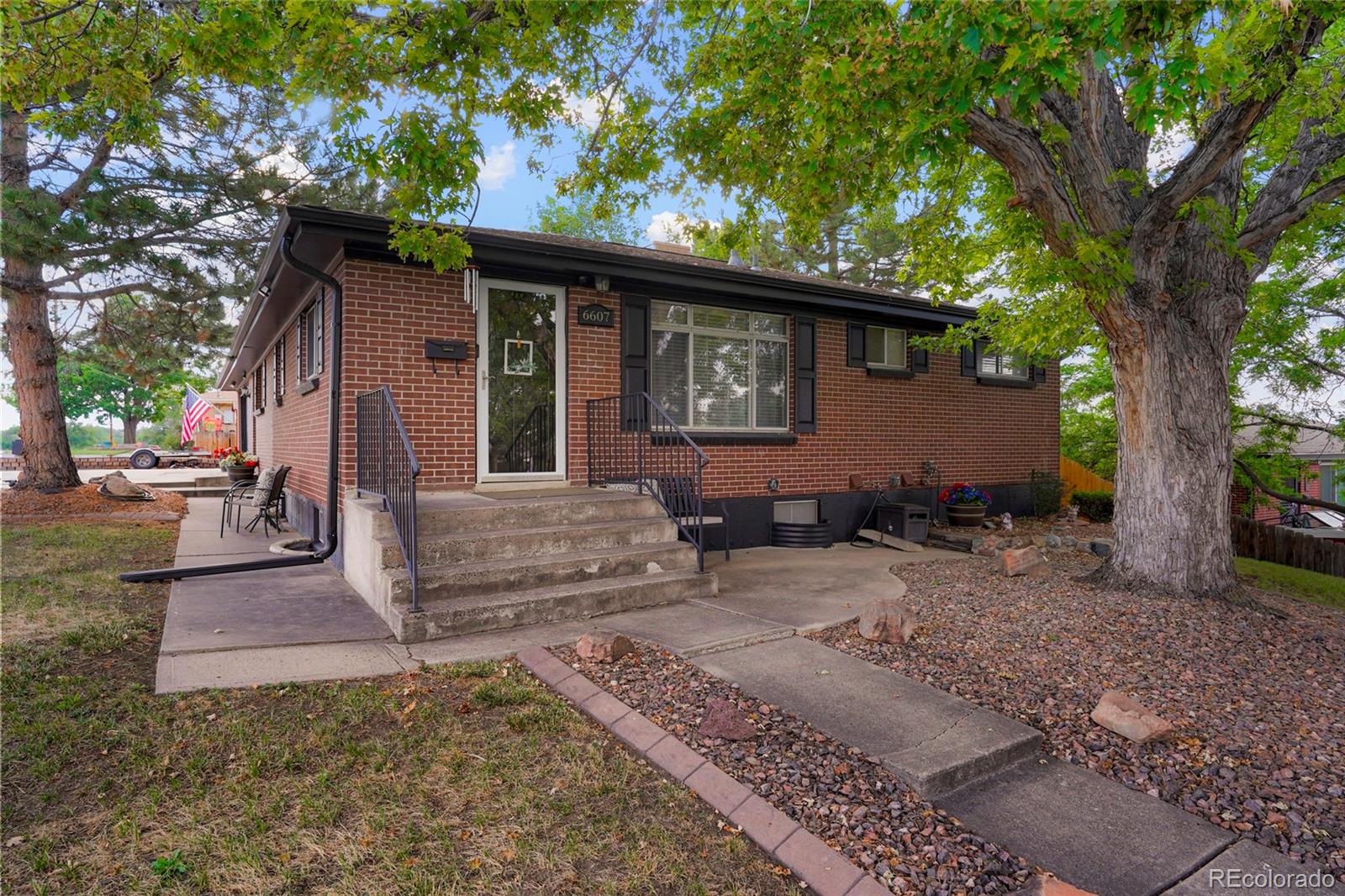 6607 Eaton St, Arvada, CO 80003