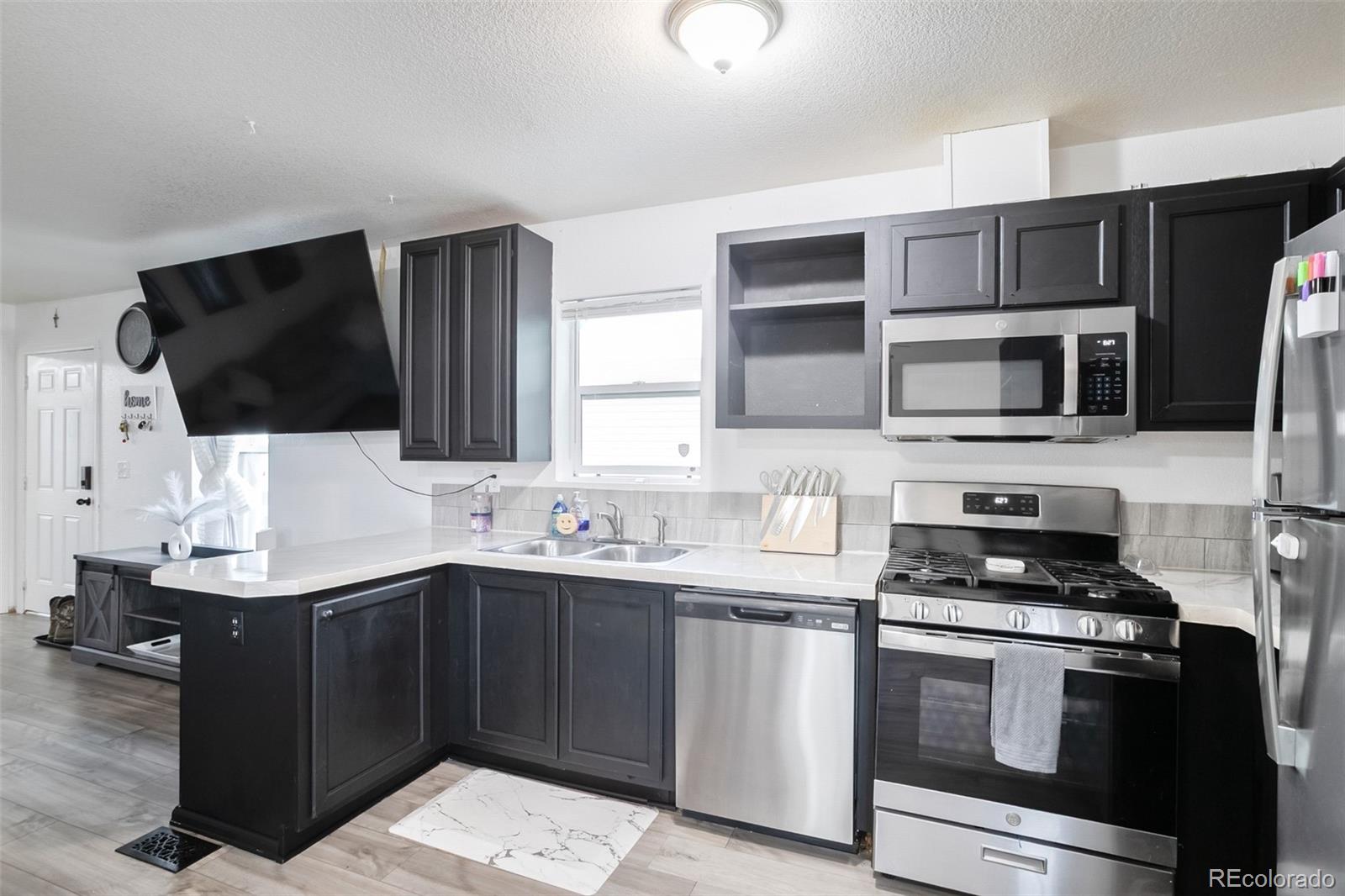 2885 E Midway Blvd, Denver, CO 80234 photo