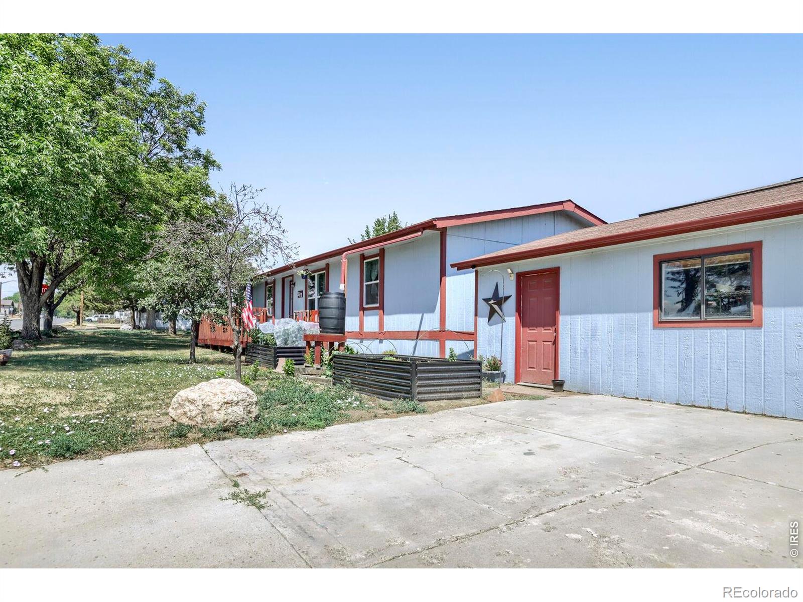 329 Palmer Ave, Mead, CO 80542