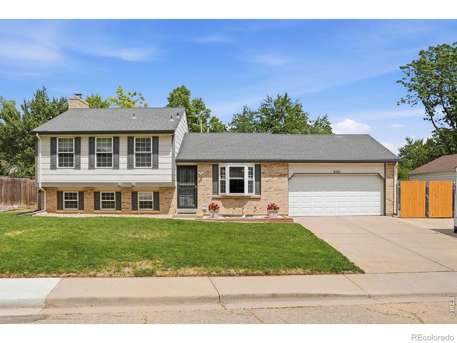 8240 Garland Dr, Arvada, CO 80005 photo