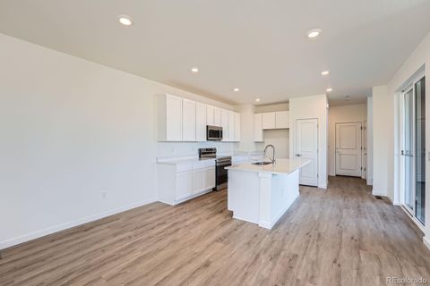 Townhouse in Aurora CO 1280 S Algonquian Street 2.jpg