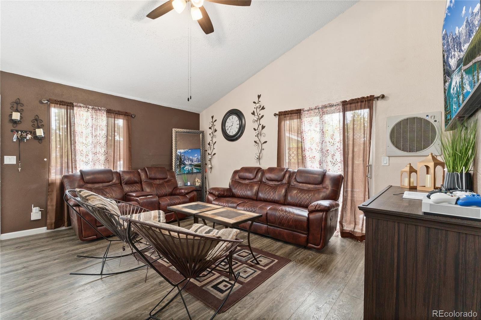 18983 E 16 Pl, Aurora, CO 80011 photo