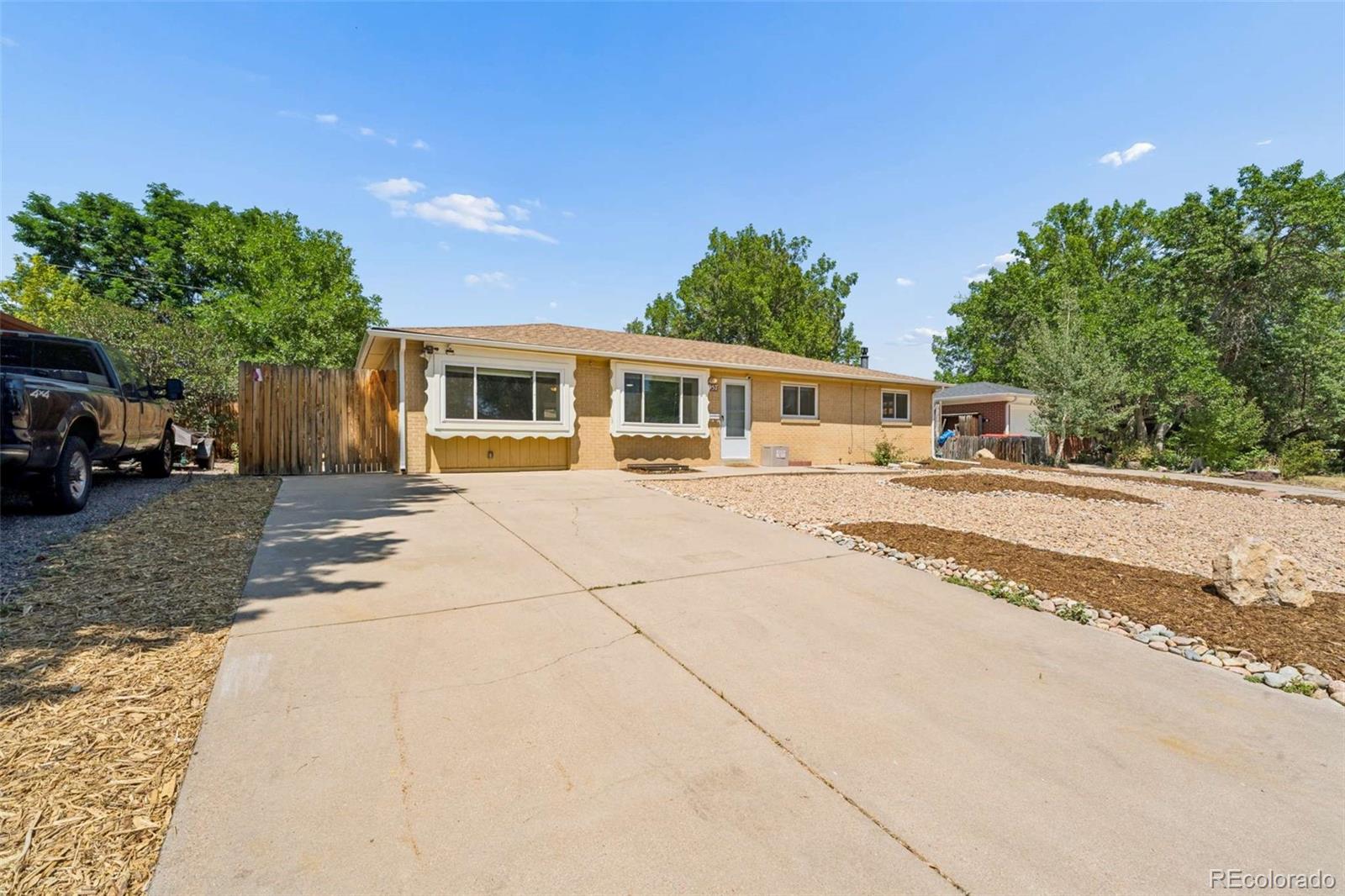 957 E 9 Ave, Broomfield, CO 80020 photo