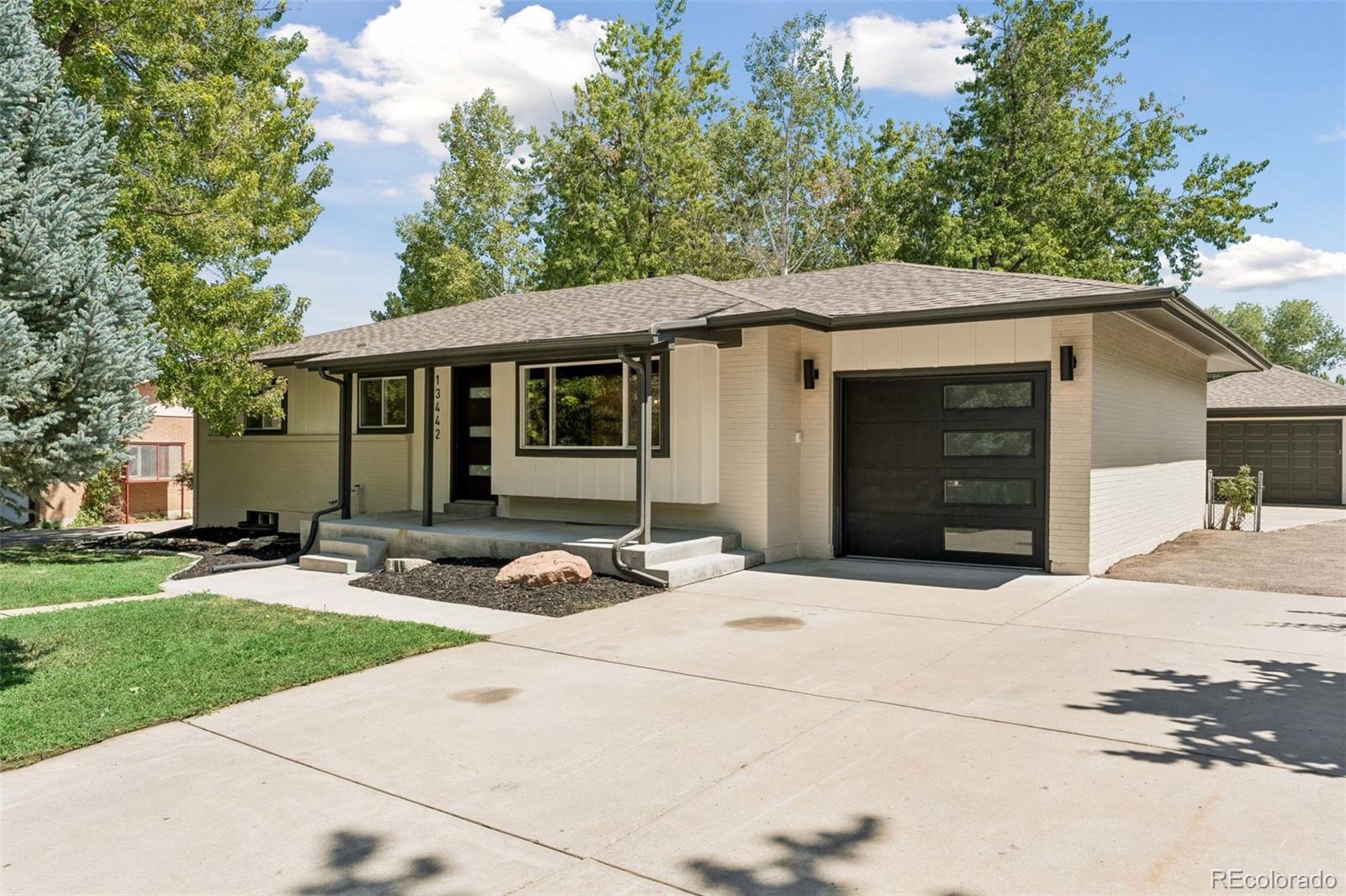 13442 24 Pl, Golden, CO 80401