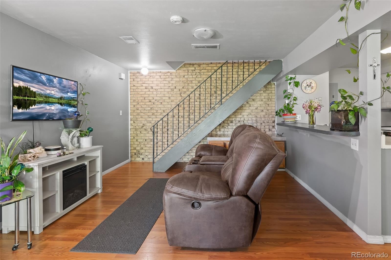 1192 Eagle Cir, Aurora, CO 80012