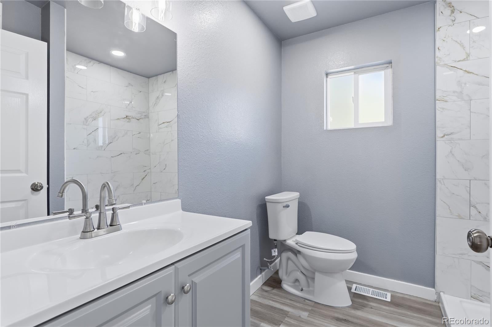 9465 Damon Dr, Denver, CO 80260 photo