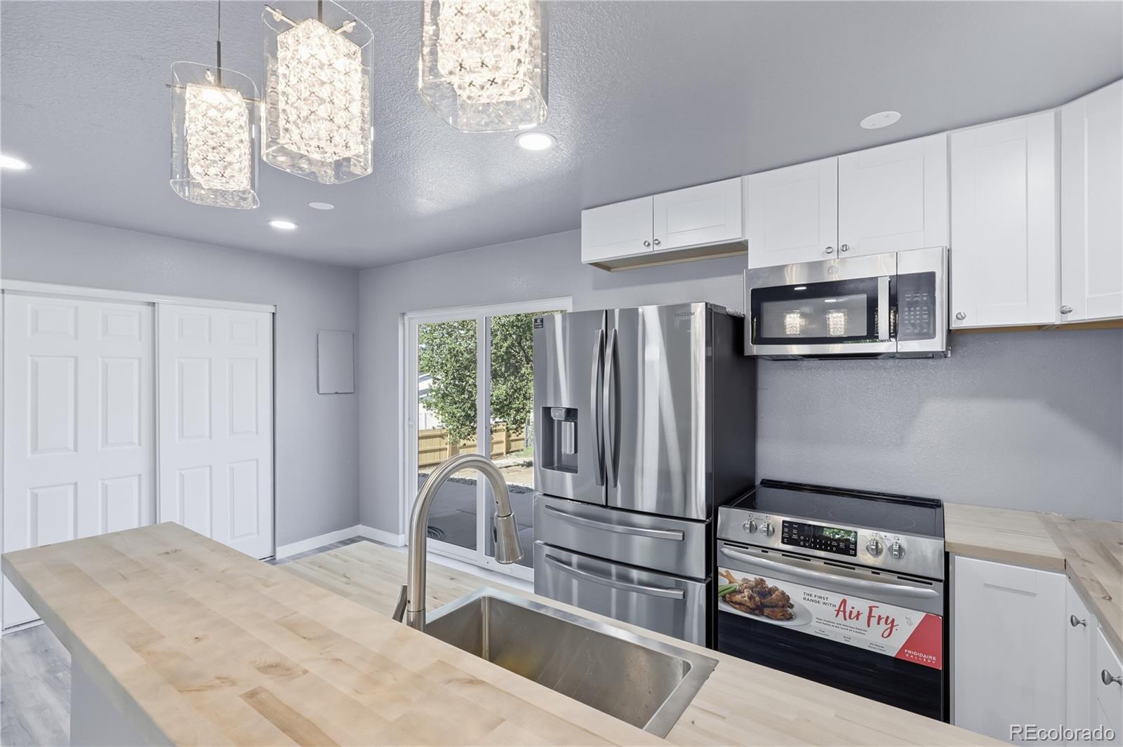 9465 Damon Dr, Denver, CO 80260