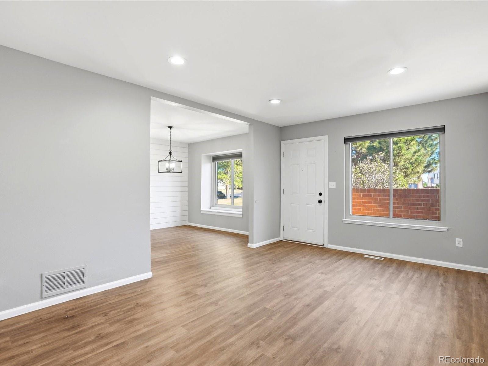 10176 Quivas St, Thornton, CO 80260 photo