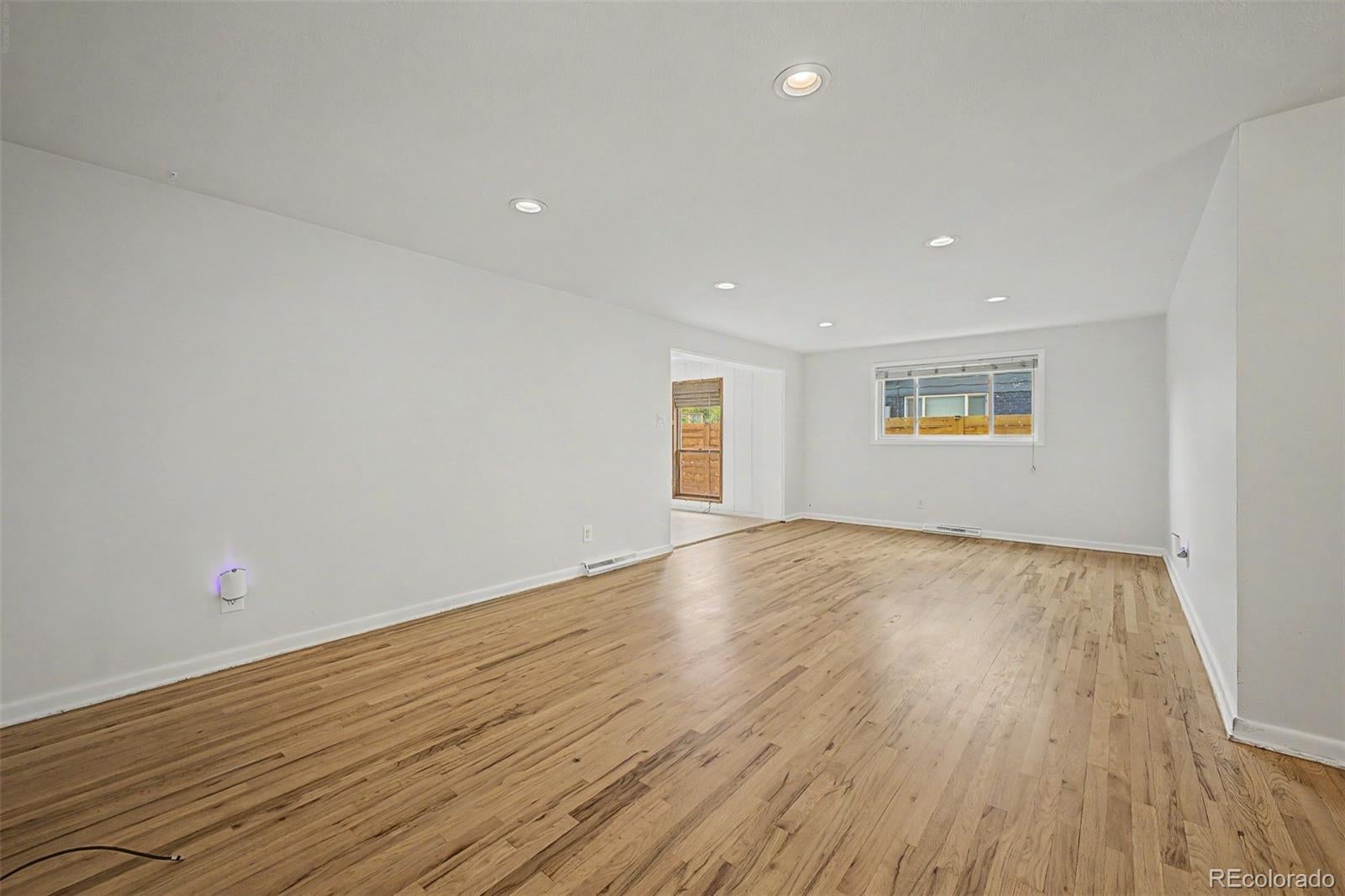 520 Iola St, Aurora, CO 80010 photo