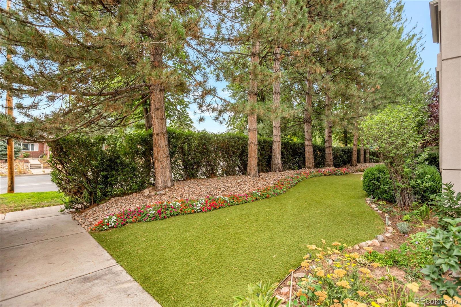 560 Josephine St, Denver, CO 80206 photo
